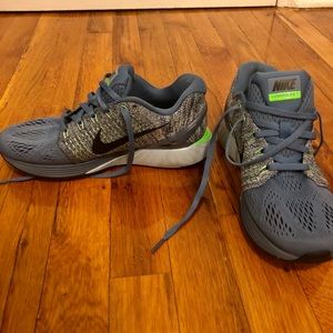 NIKE Women’s Stable Ride Soft running sneaker